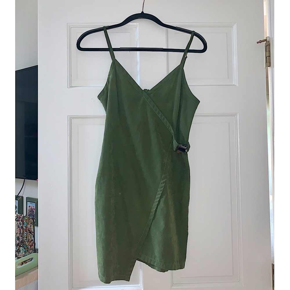 Sexy olive green faux suede v-neck dress! US 2/4